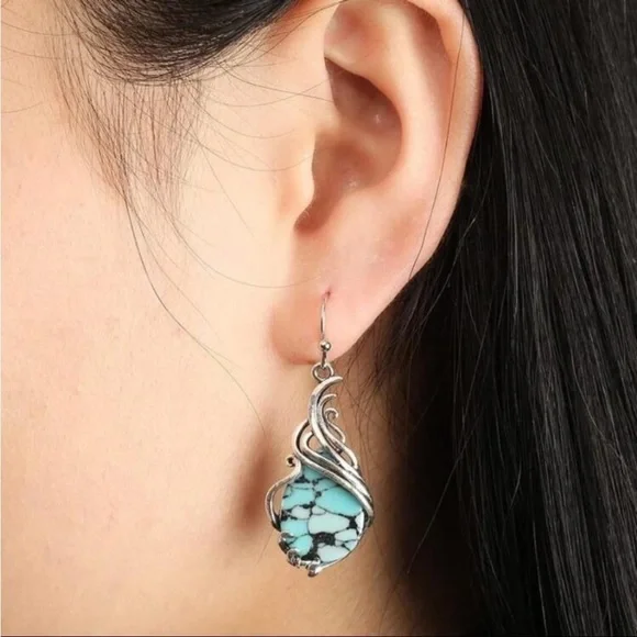 Turquoise silver tone earrings​​​​​